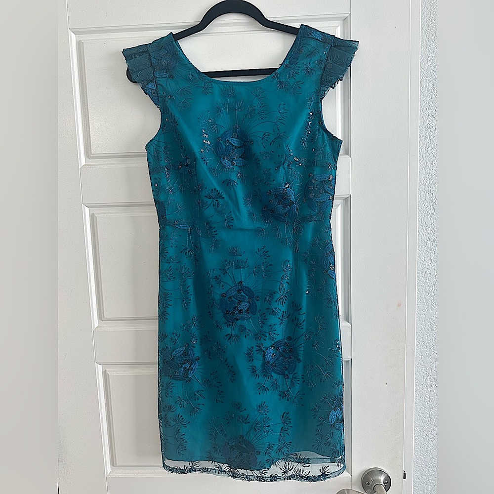 NWT Blue-Teal Floral Dress With Sequins, Size 2.
